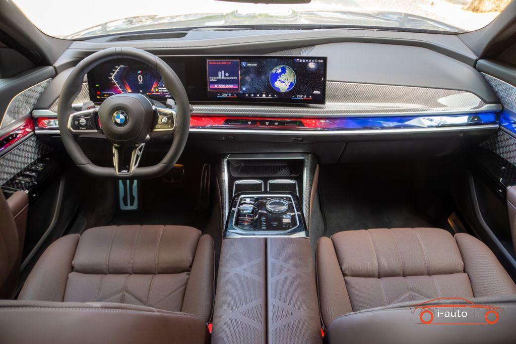 BMW 740d xDrive M SPORT za 131420€