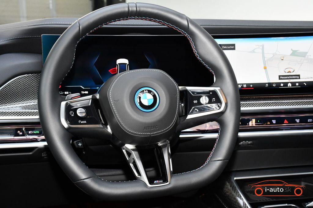 BMW i7 xDrive M70 Executive Lounge  za 127990€