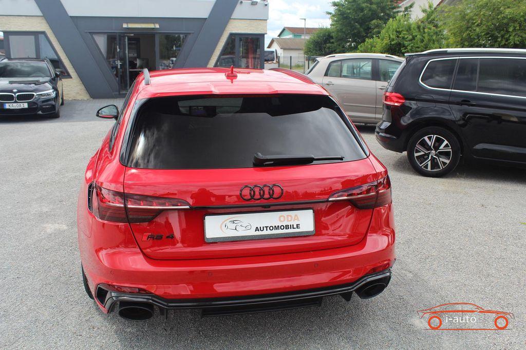 Audi RS4 Avant 2.9 TFSI quattro za 63100€