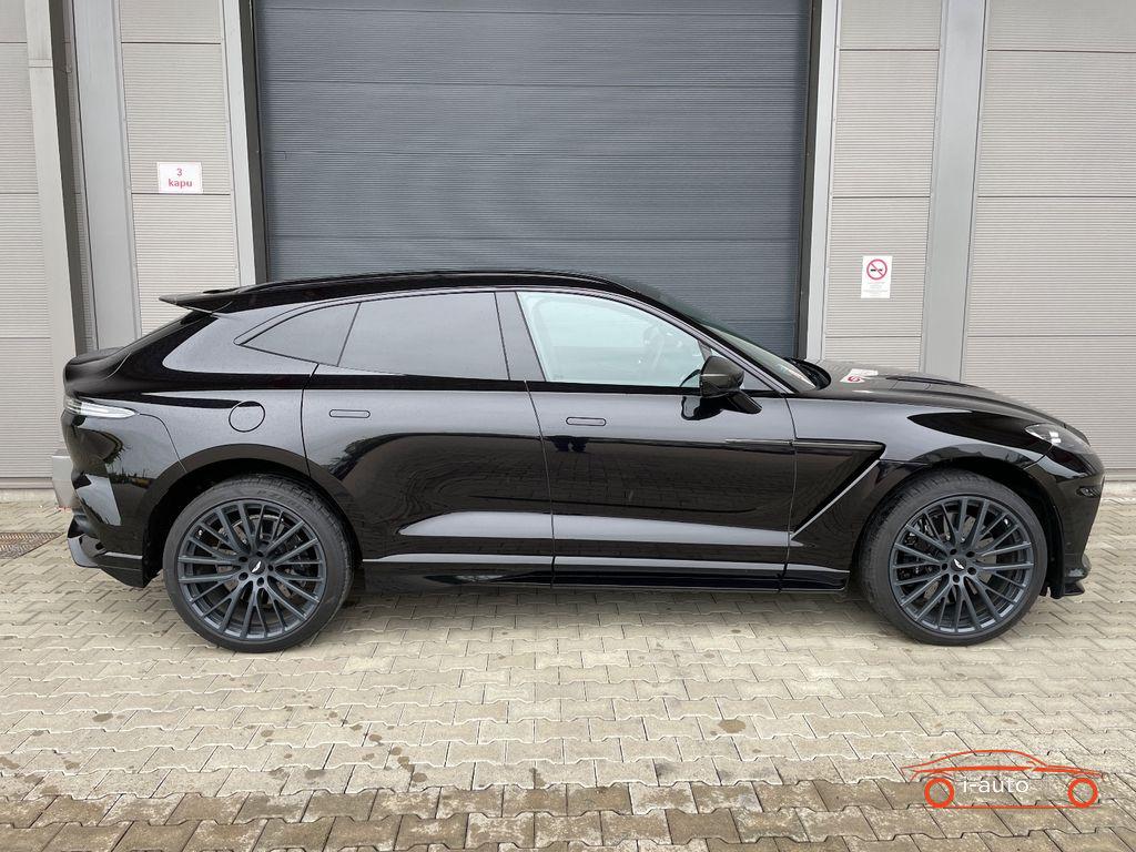 Aston Martin DBX 4.0 V8 za 227960€