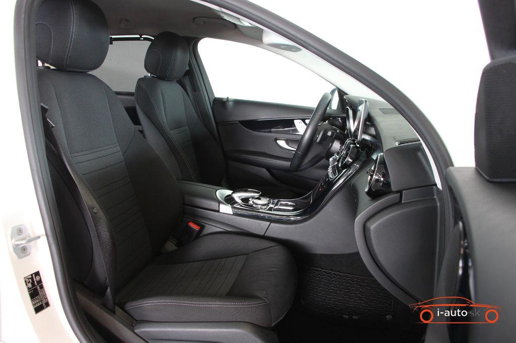 Mercedes-Benz C 220d T 4MATIC T AVANTGARDE za 28620€