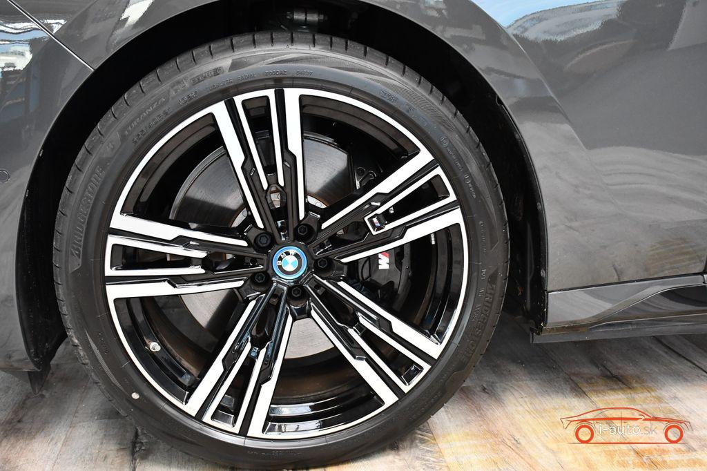 BMW i7 xDrive 60 M Sport  za 104890€