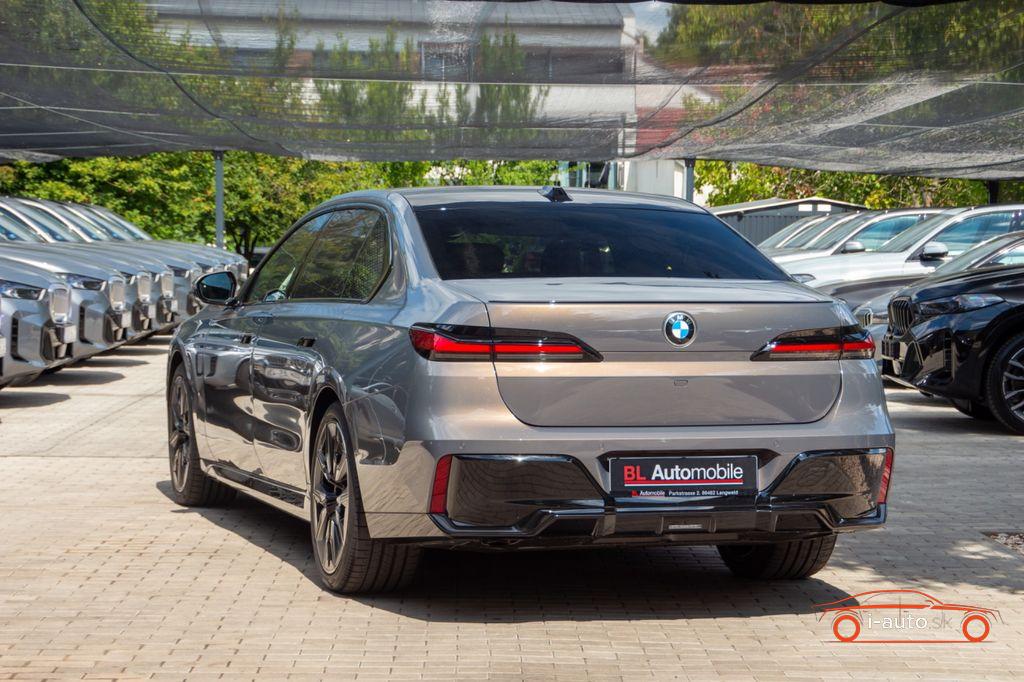 BMW 740d xDrive M SPORT za 131420€