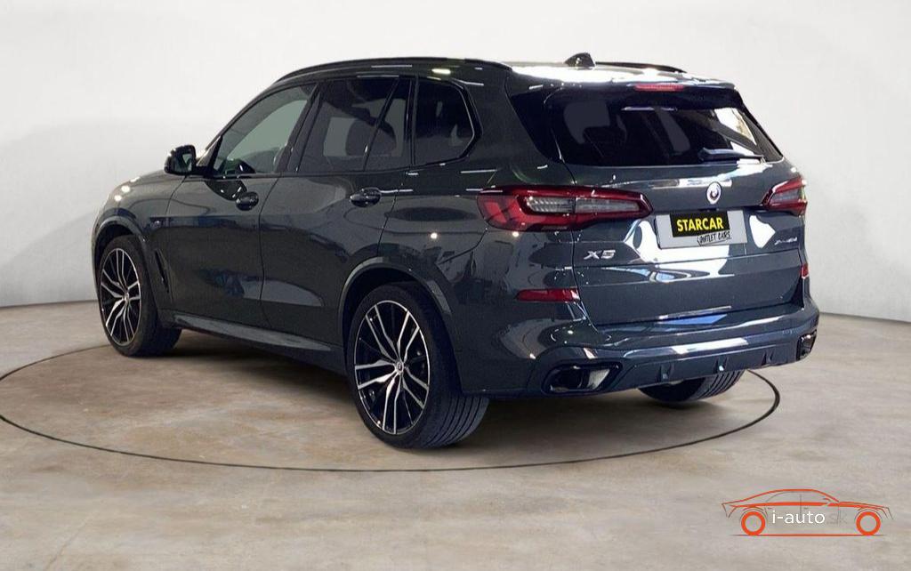 BMW X5 xDRIVE40d M SPORT za 89100€