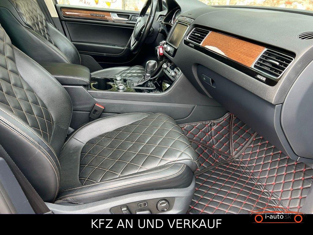 Volkswagen Touareg 3.0 TDI V6 Executive Edition za 34510€