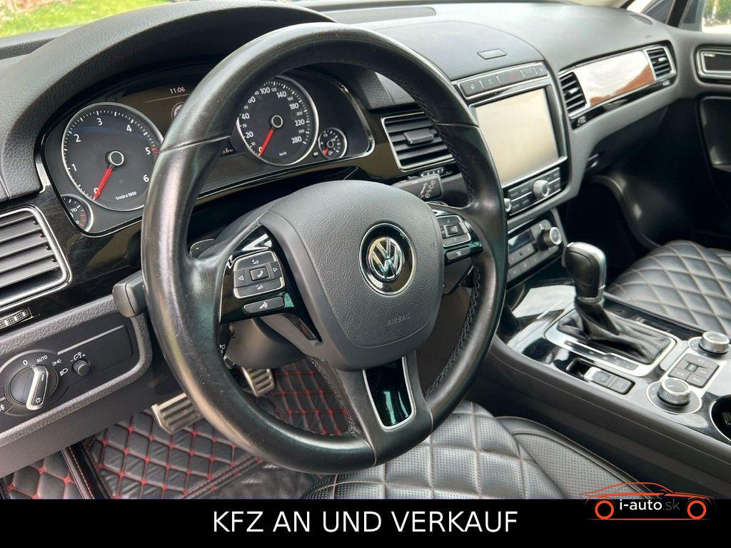 Volkswagen Touareg 3.0 TDI V6 Executive Edition za 34510€