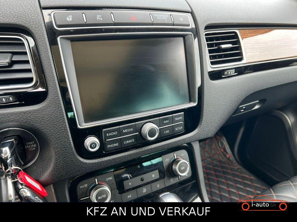 Volkswagen Touareg 3.0 TDI V6 Executive Edition za 34510€