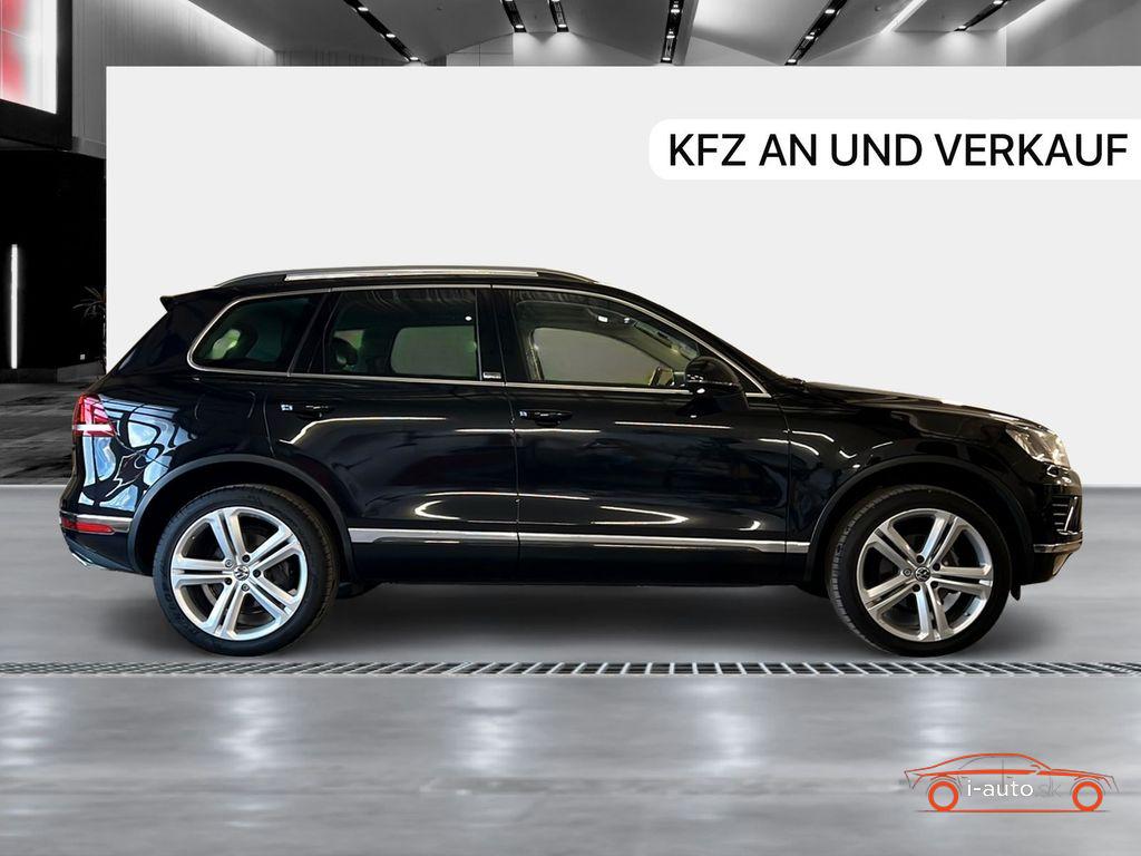 Volkswagen Touareg 3.0 TDI V6 Executive Edition za 34510€