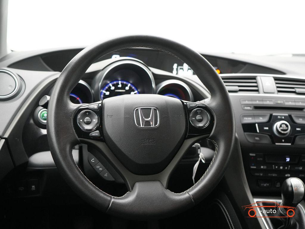 Honda Civic 1.4 Elegance za 13900€