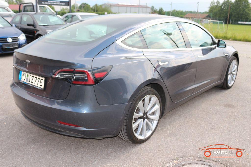 Tesla Model 3  za 24800€