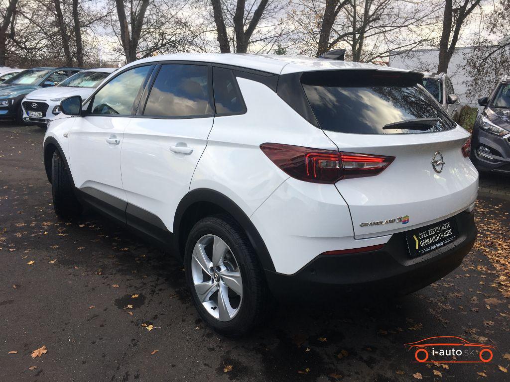 Opel Grandland X 1.2 za 16500€