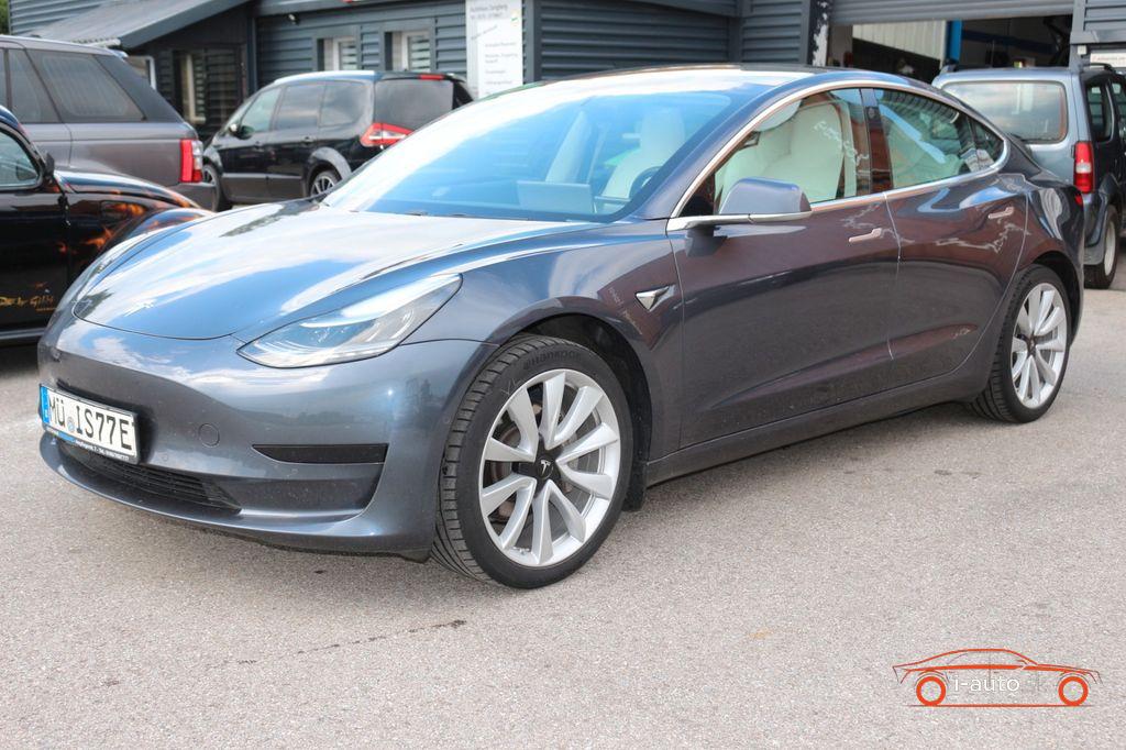 Tesla Model 3  za 24 800