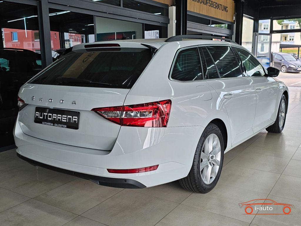 Skoda Superb Combi 1.4 TSI iV DSG Ambition za 27000€