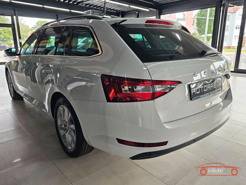 Skoda Superb Combi 1.4 TSI iV DSG Ambition za 27000€