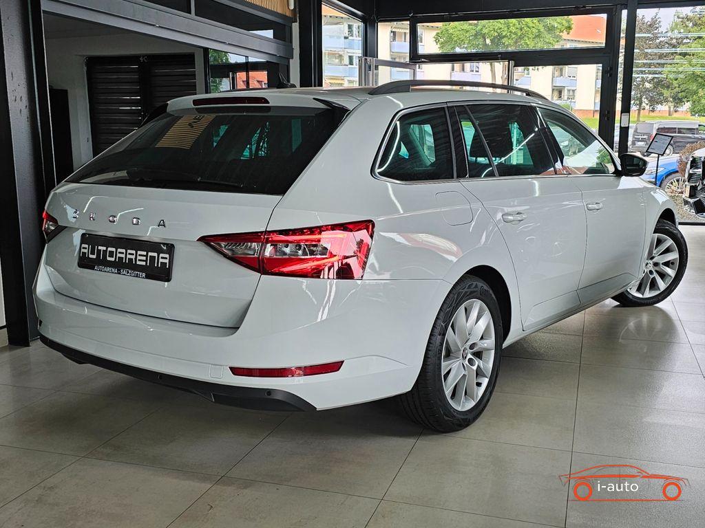 Skoda Superb Combi 1.4 TSI iV DSG Ambition za 27000€