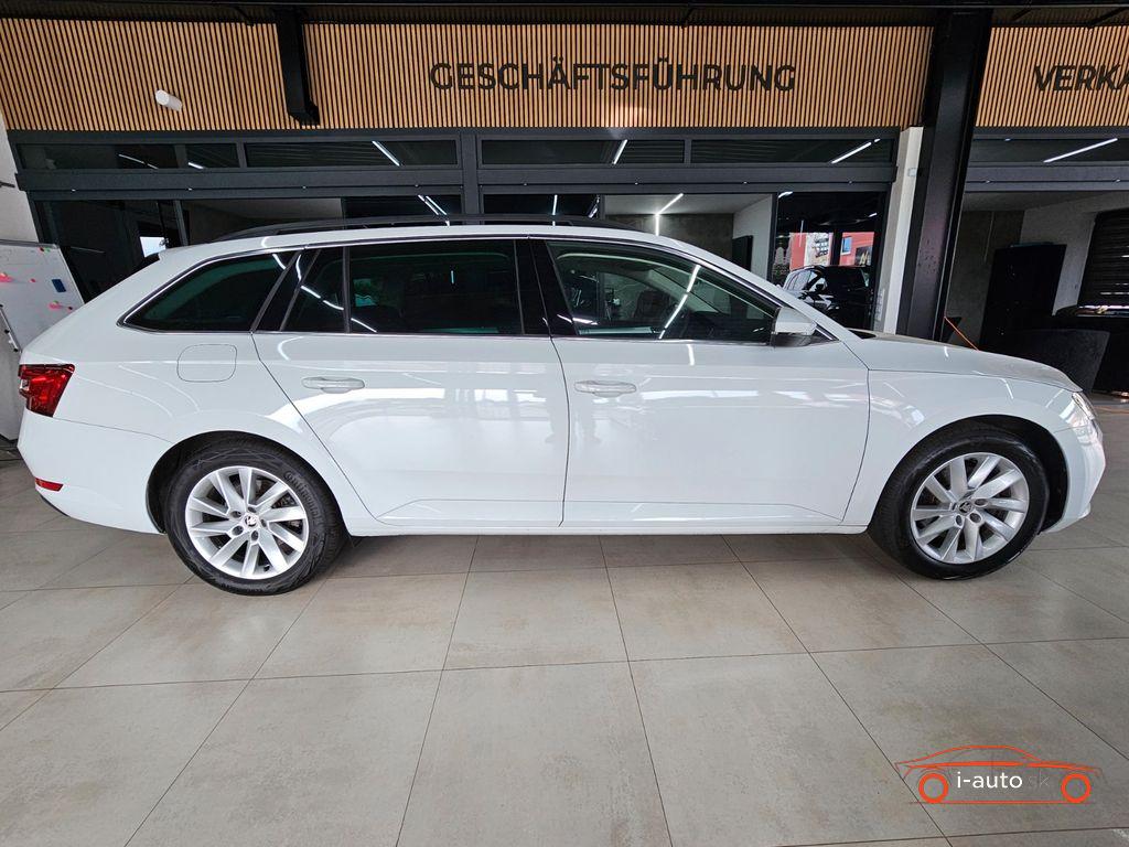 Skoda Superb Combi 1.4 TSI iV DSG Ambition za 27000€