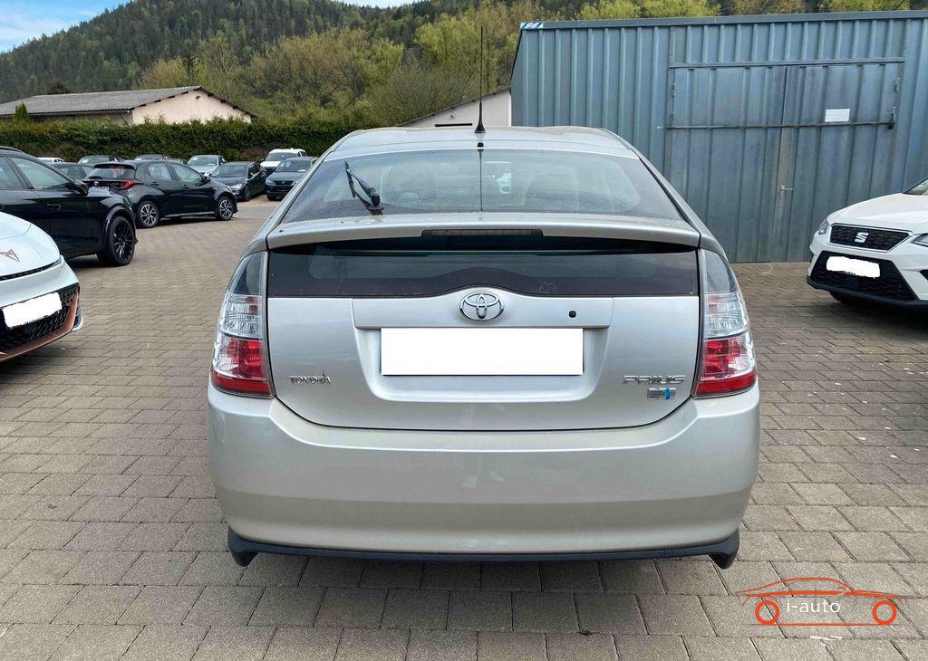 Toyota Prius 1.5 Executive za 7810€