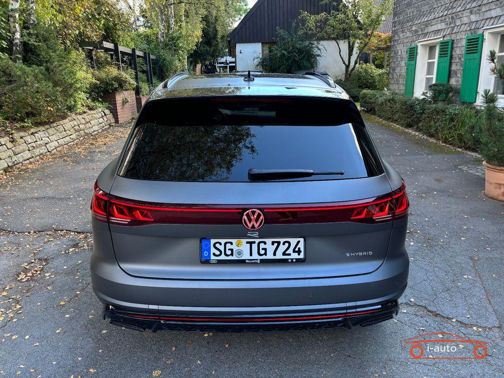 Volkswagen Touareg 3.0 V6 eHybrid R-Line za 87500€