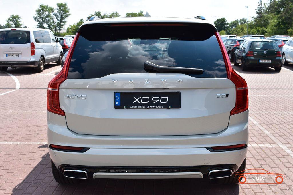 Volvo XC90 B5 AWD R-Design za 54790€