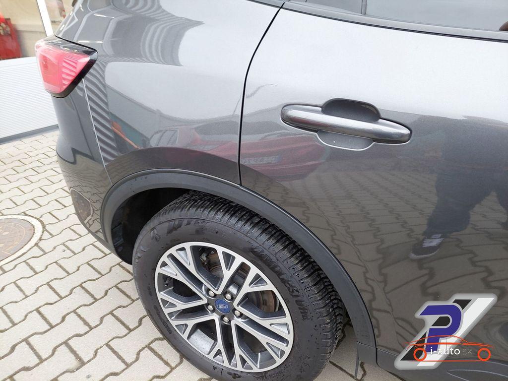 Ford Kuga Titanium za 24200€