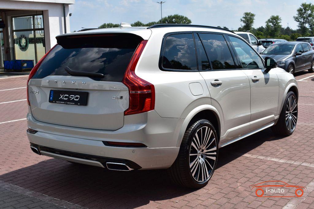 Volvo XC90 B5 AWD R-Design za 54790€