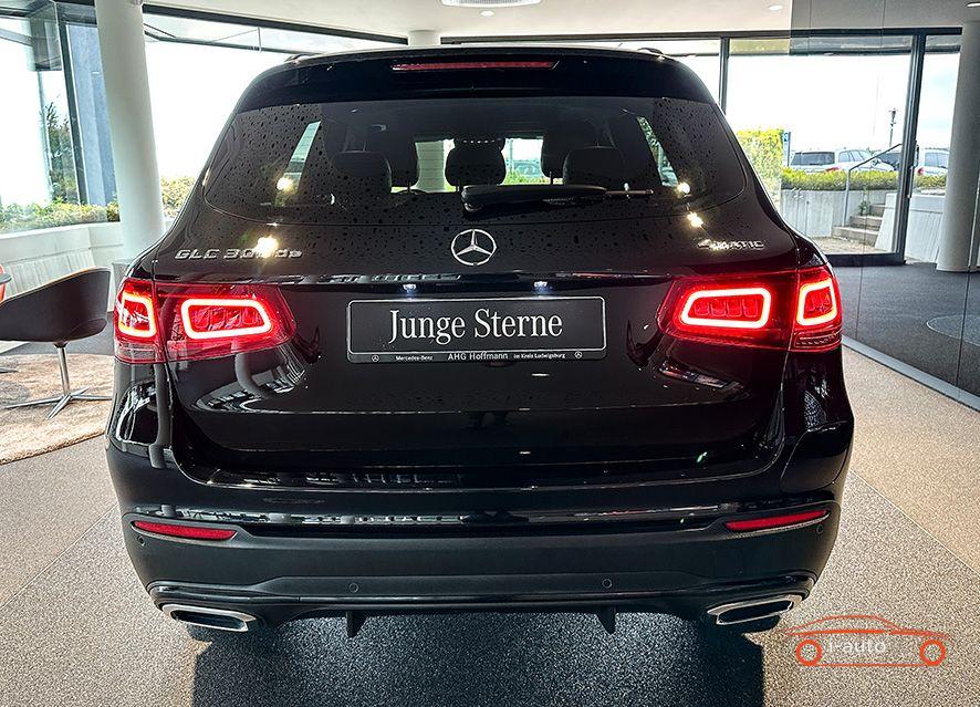 Mercedes-Benz GLC 300de 4Matic AMG za 42000€