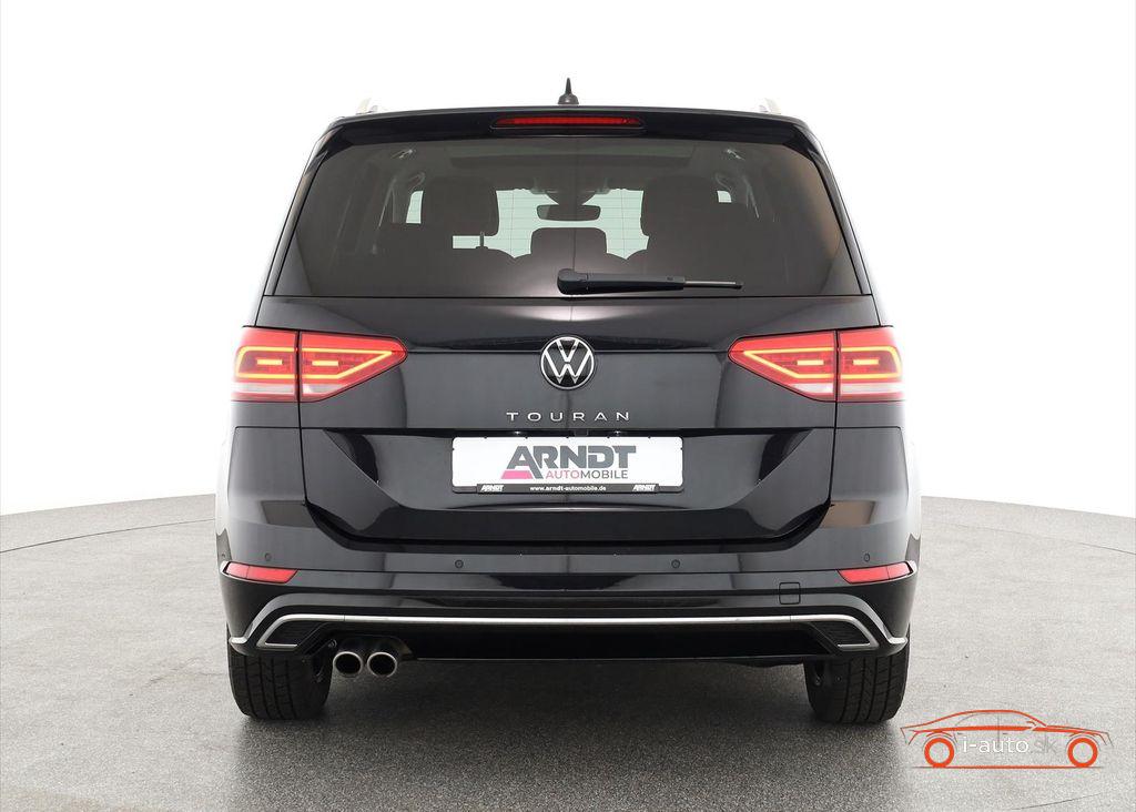 Volkswagen Touran 2.0 TDI DSG Highline R-Line za 43700€