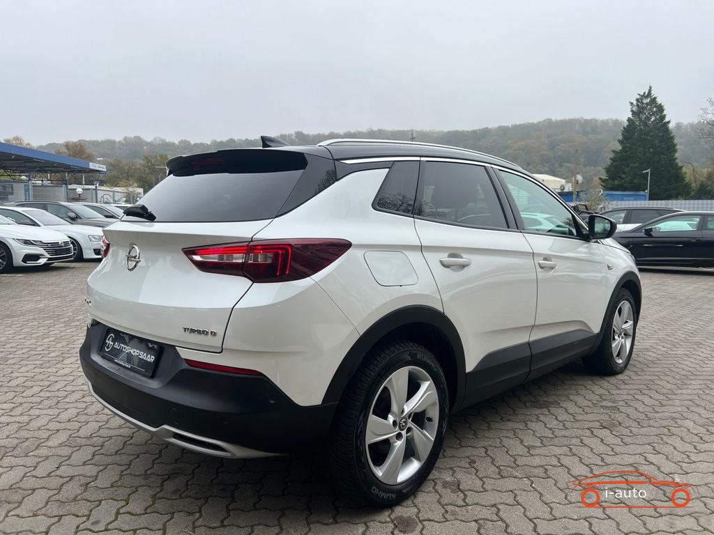 Opel Grandland 2.0 CDTi za 16000€