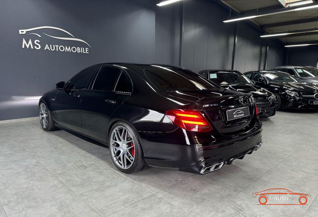 Mercedes-Benz E 63 S AMG 4Matic za 79500€