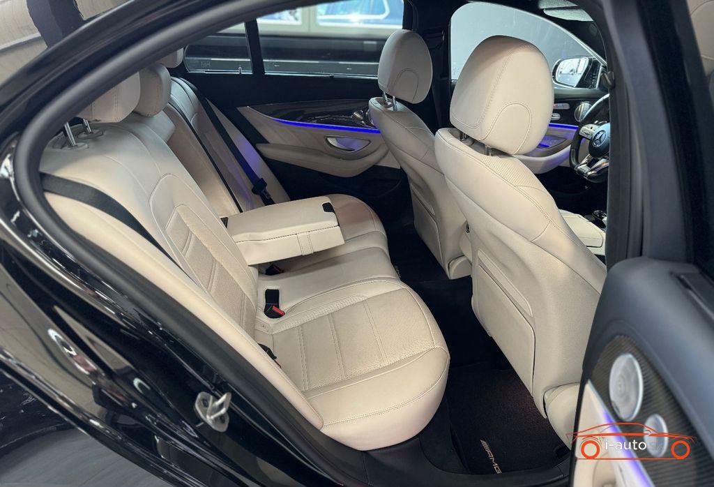 Mercedes-Benz E 63 S AMG 4Matic za 79500€