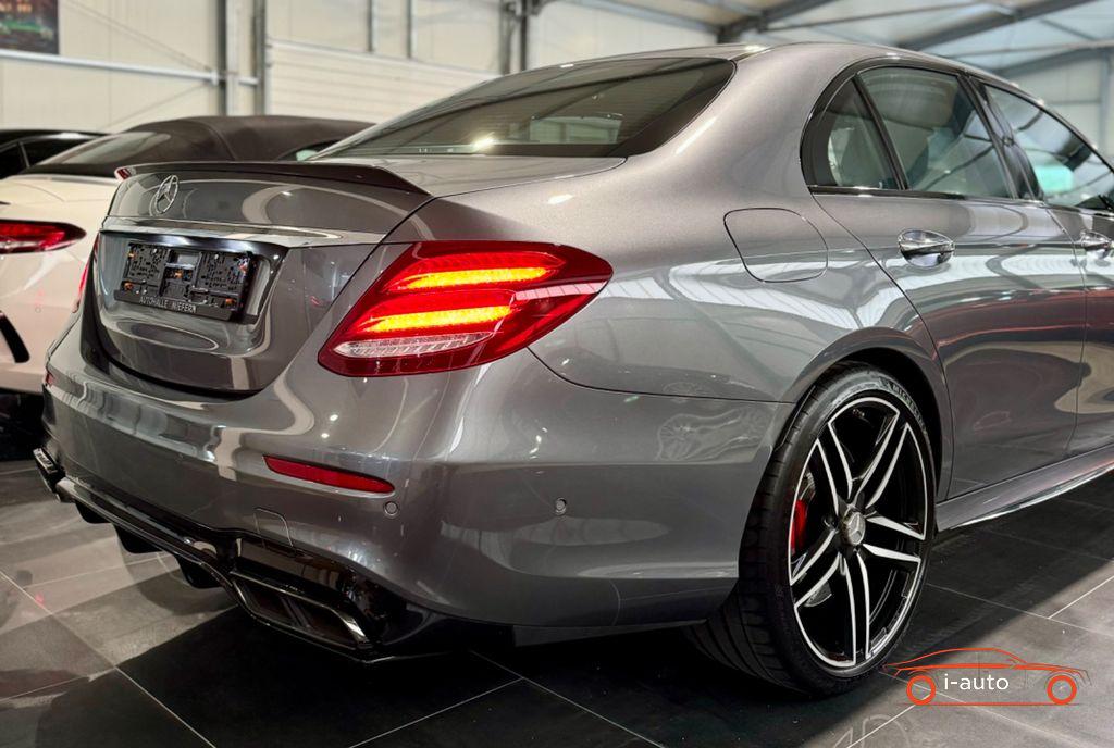 Mercedes-Benz E 63 S AMG 4Matic za 74000€