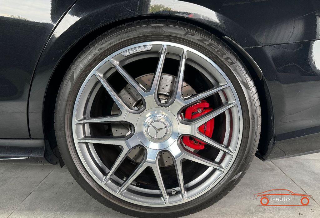 Mercedes-Benz E 63 S AMG 4Matic za 79500€