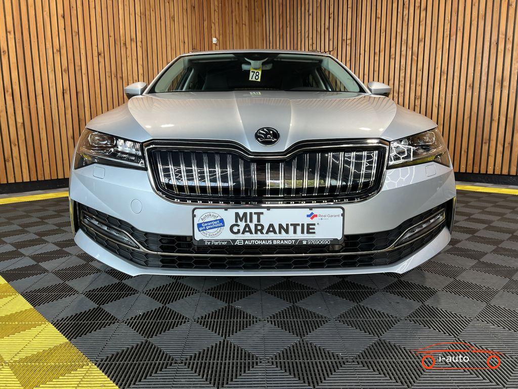 Skoda Superb Combi 1.4 TSI iV DSG za 32100€