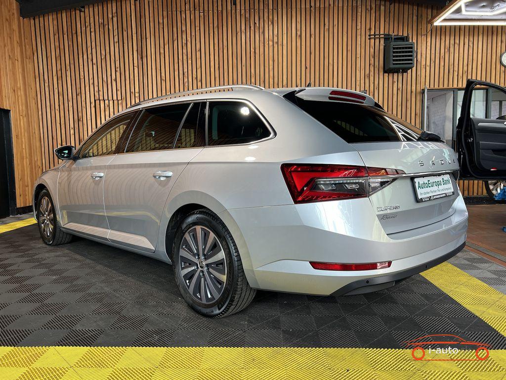 Skoda Superb Combi 1.4 TSI iV DSG za 32100€