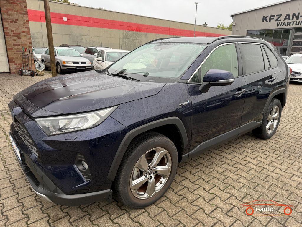 Toyota RAV4 Hybrid 4x2 Club za 31250€