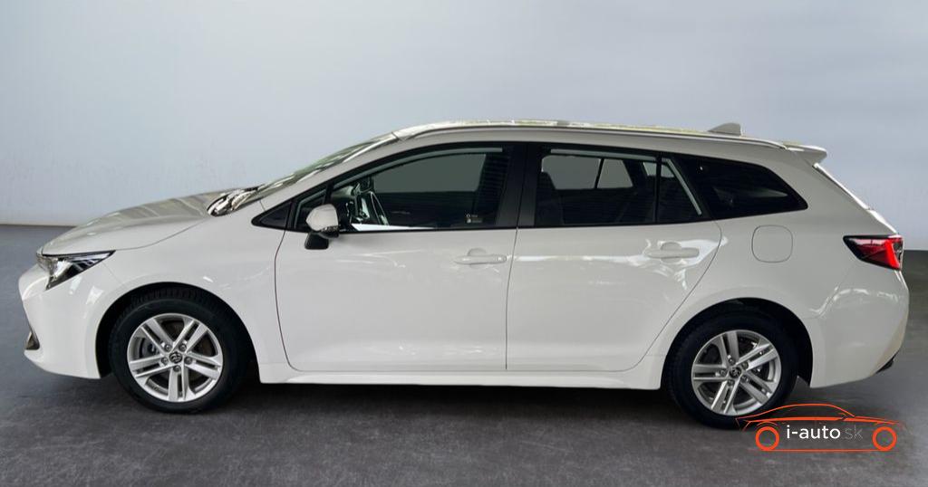 Toyota Corolla Combi 2.0 Hybrid Business Edition za 25000€