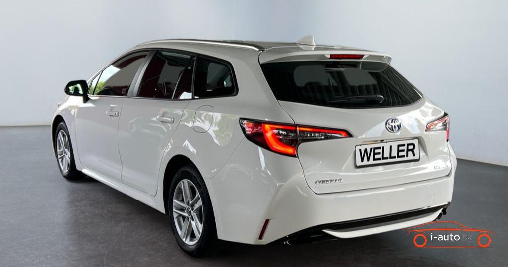 Toyota Corolla Combi 2.0 Hybrid Business Edition za 25000€