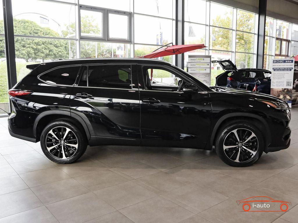 Toyota Highlander 2.5 Hybrid 4x4 Luxury za 56700€