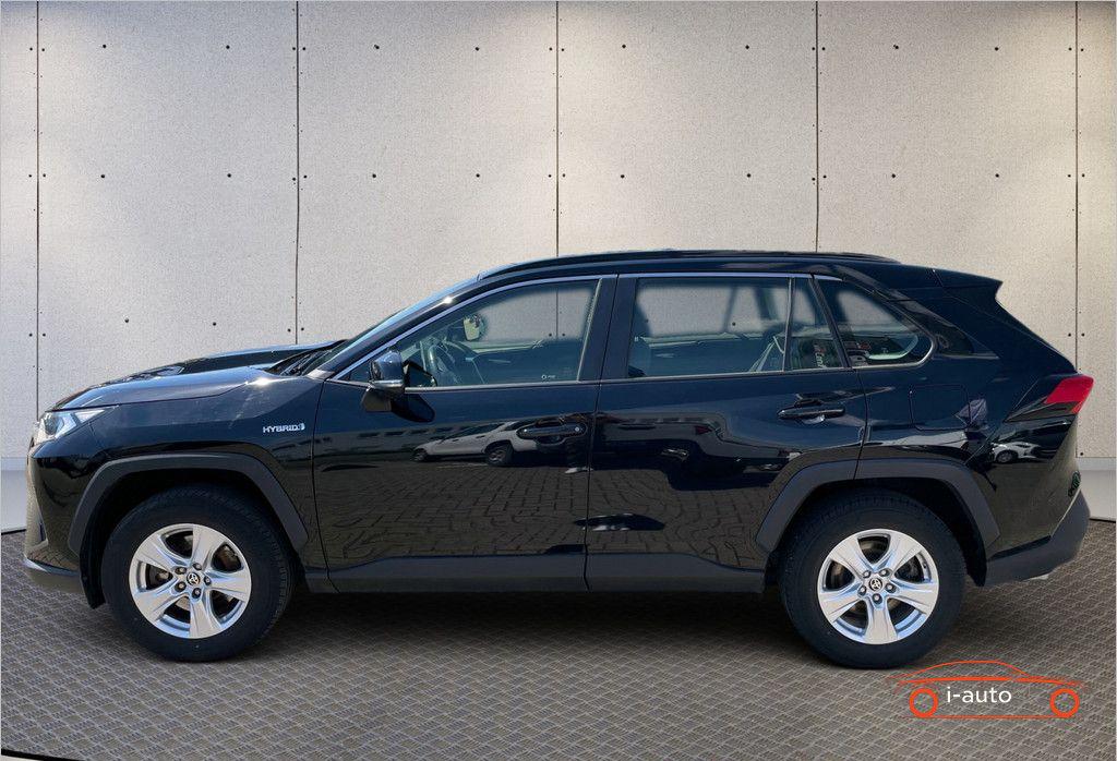 Toyota RAV4 2.5 Hybrid 4x2 Business za 30800€