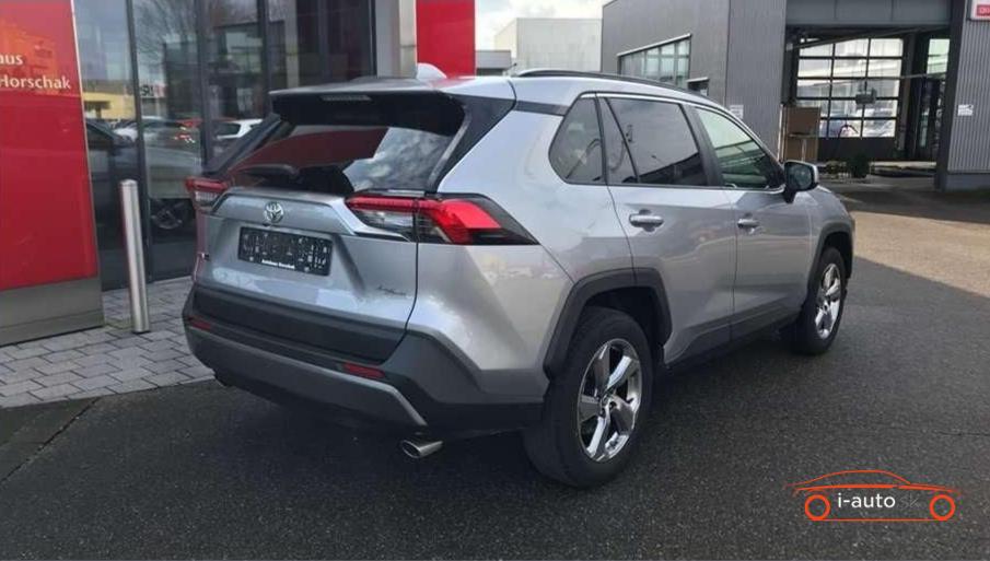 Toyota RAV4 4x2 Club za 28850€