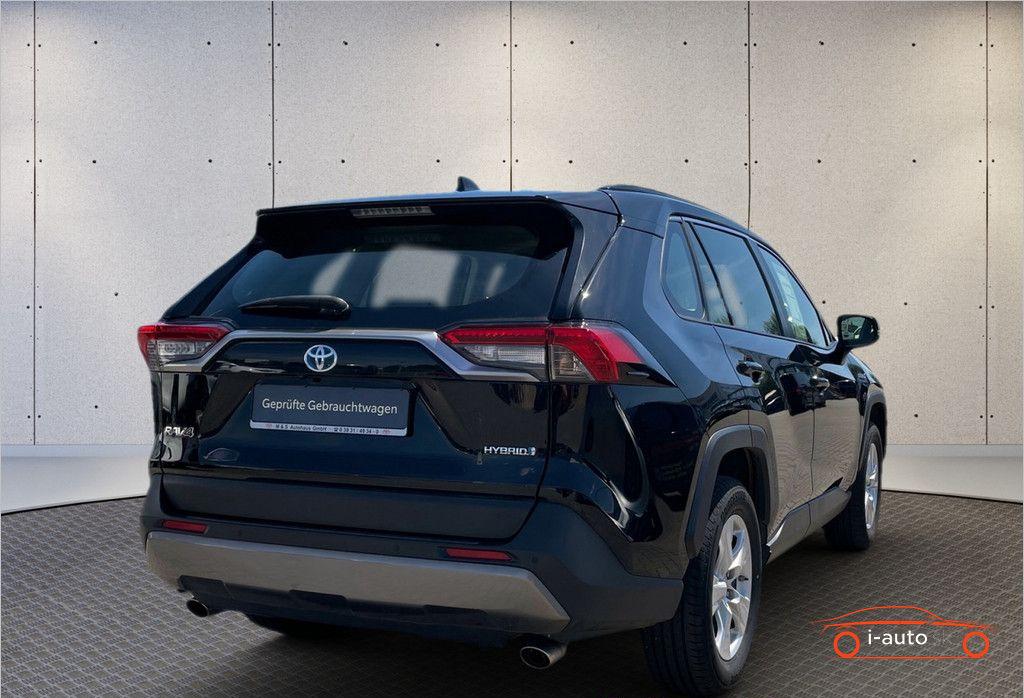 Toyota RAV4 2.5 Hybrid 4x2 Business za 30800€