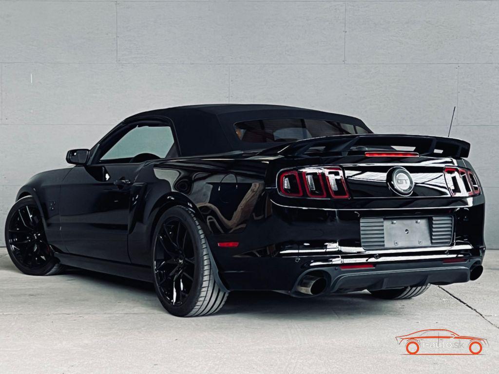 Ford Mustang GT California Special za 28500€