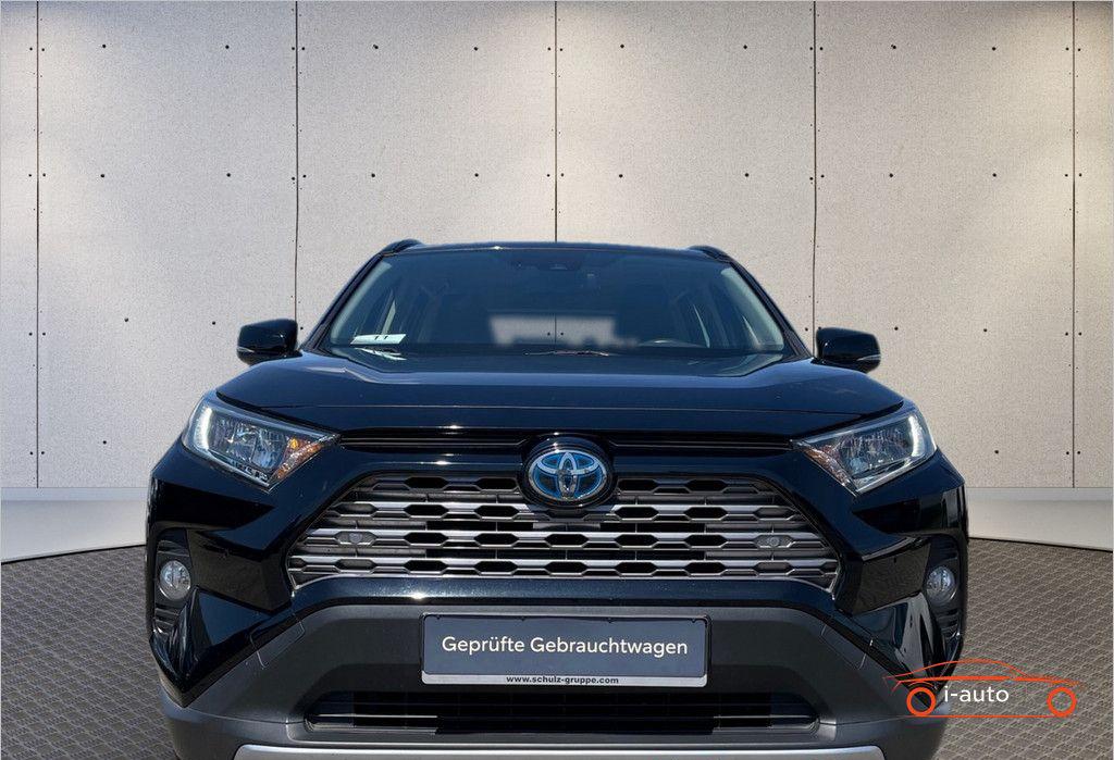 Toyota RAV4 2.5 Hybrid 4x2 Business za 30 800