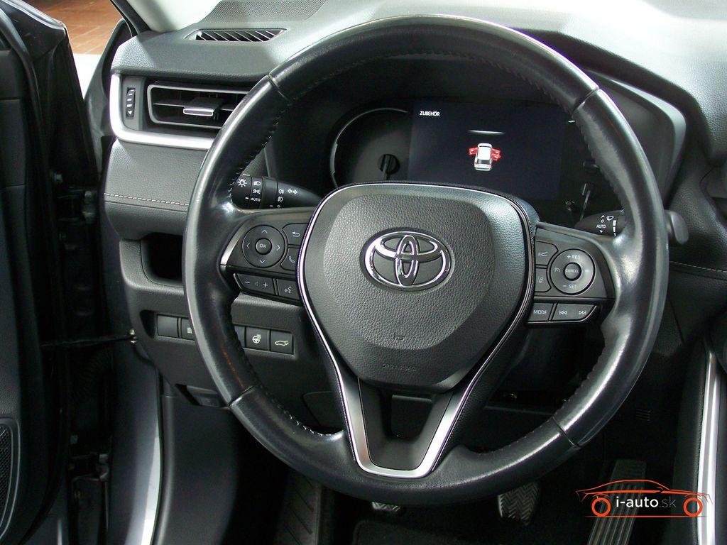 Toyota RAV4 2.0 Club za 26670€