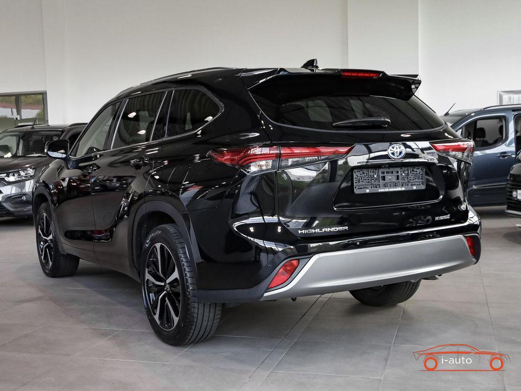 Toyota Highlander 2.5 Hybrid 4x4 Luxury za 56700€