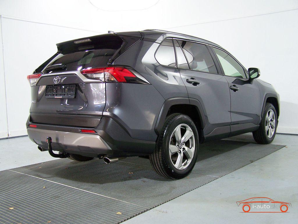 Toyota RAV4 2.0 Club za 26670€