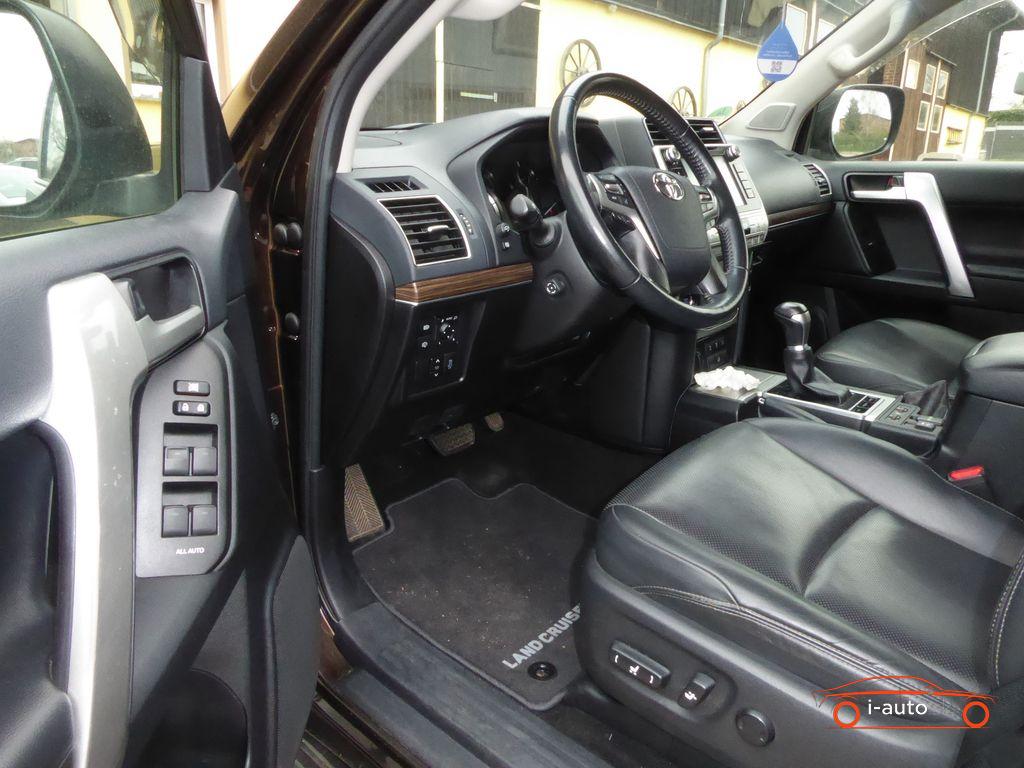 Toyota Land Cruiser 2,8D Executive za 56500€