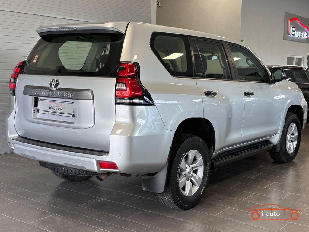 Toyota Land Cruiser 2.8 D-4D Comfort za 52610€