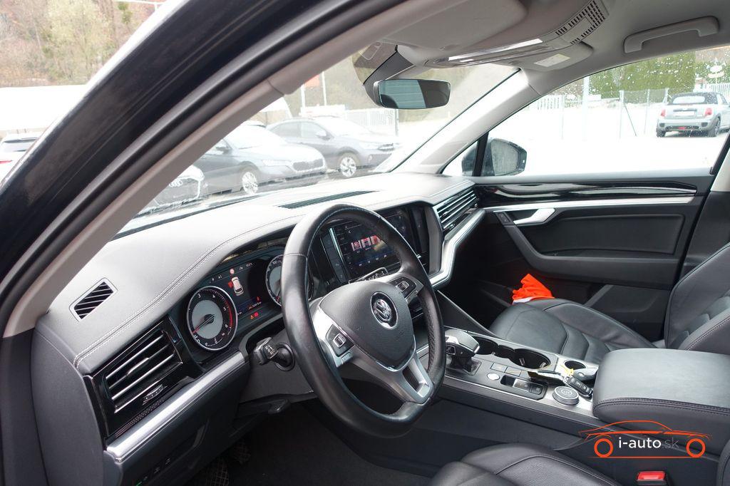 Volkswagen Touareg 3.0 TDI Elegance 4M za 35600€