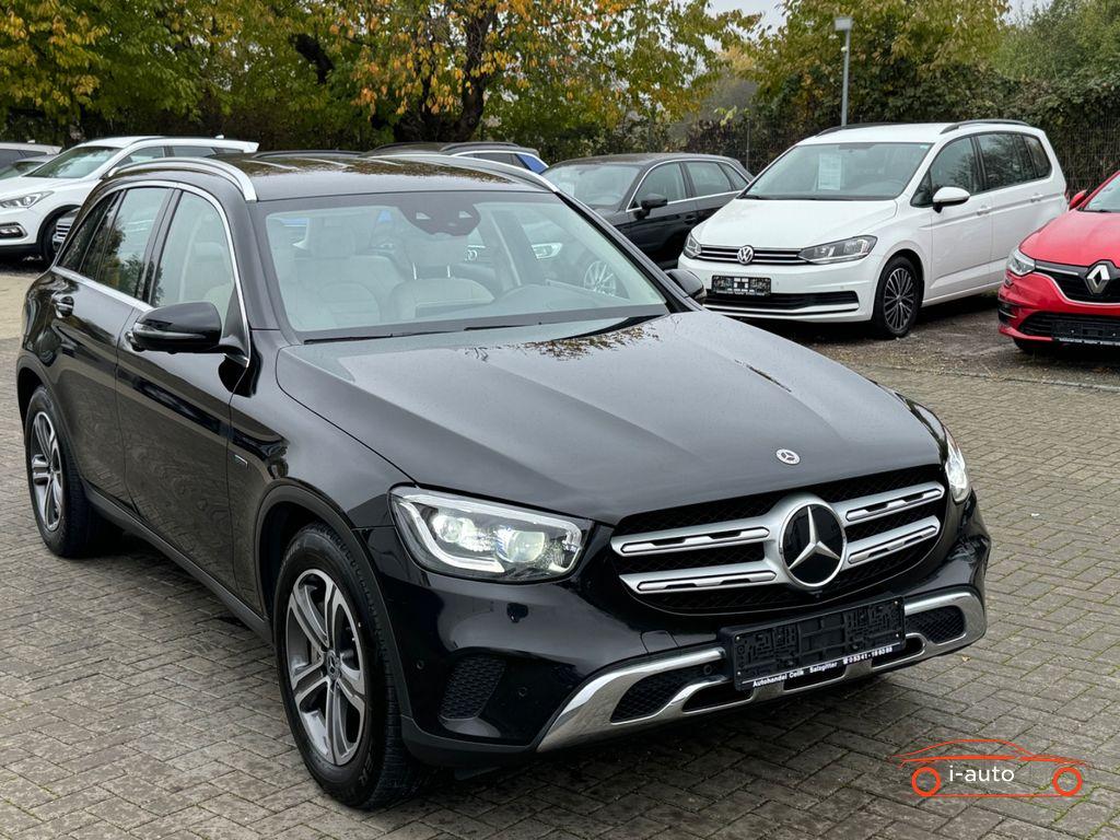 Mercedes-Benz GLC 300e 4Matic za 35300€